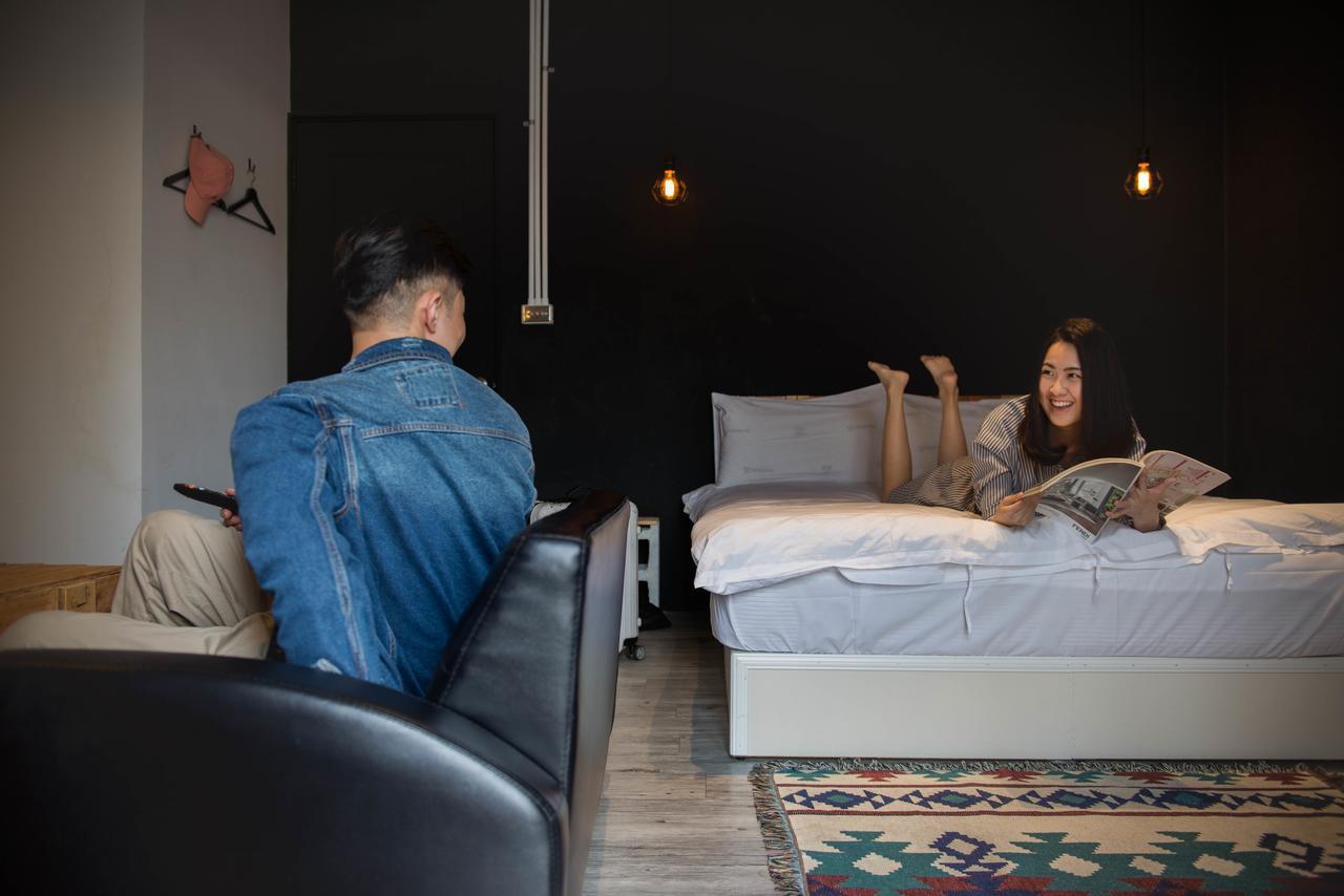 เบิร์ดอาย การ์เดน Bed & Breakfast ไถหนาน ภายนอก รูปภาพ