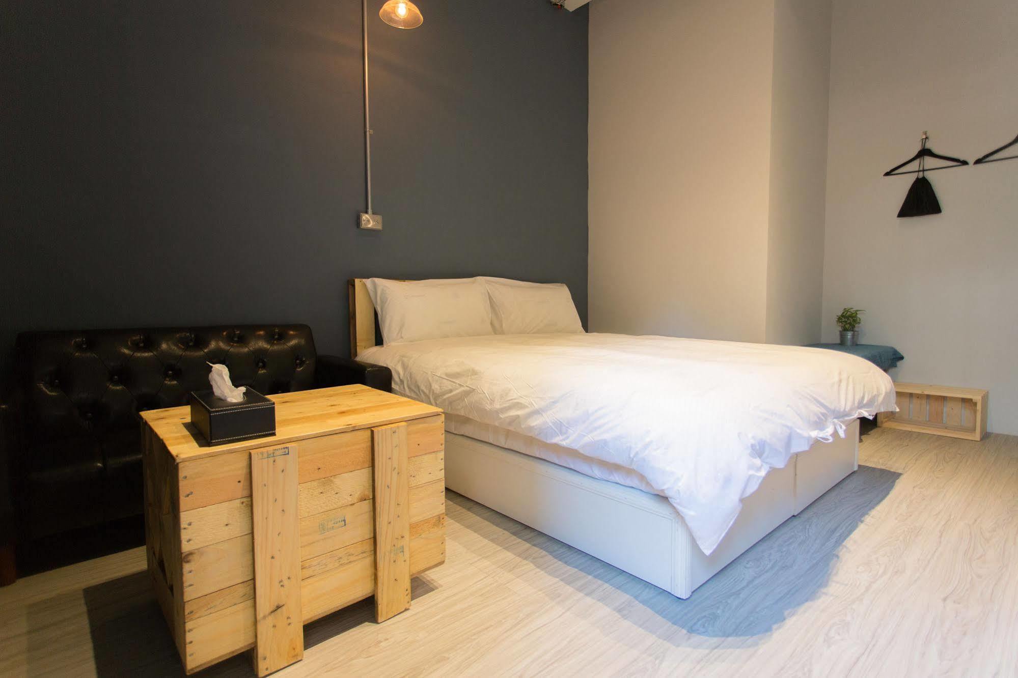 เบิร์ดอาย การ์เดน Bed & Breakfast ไถหนาน ภายนอก รูปภาพ