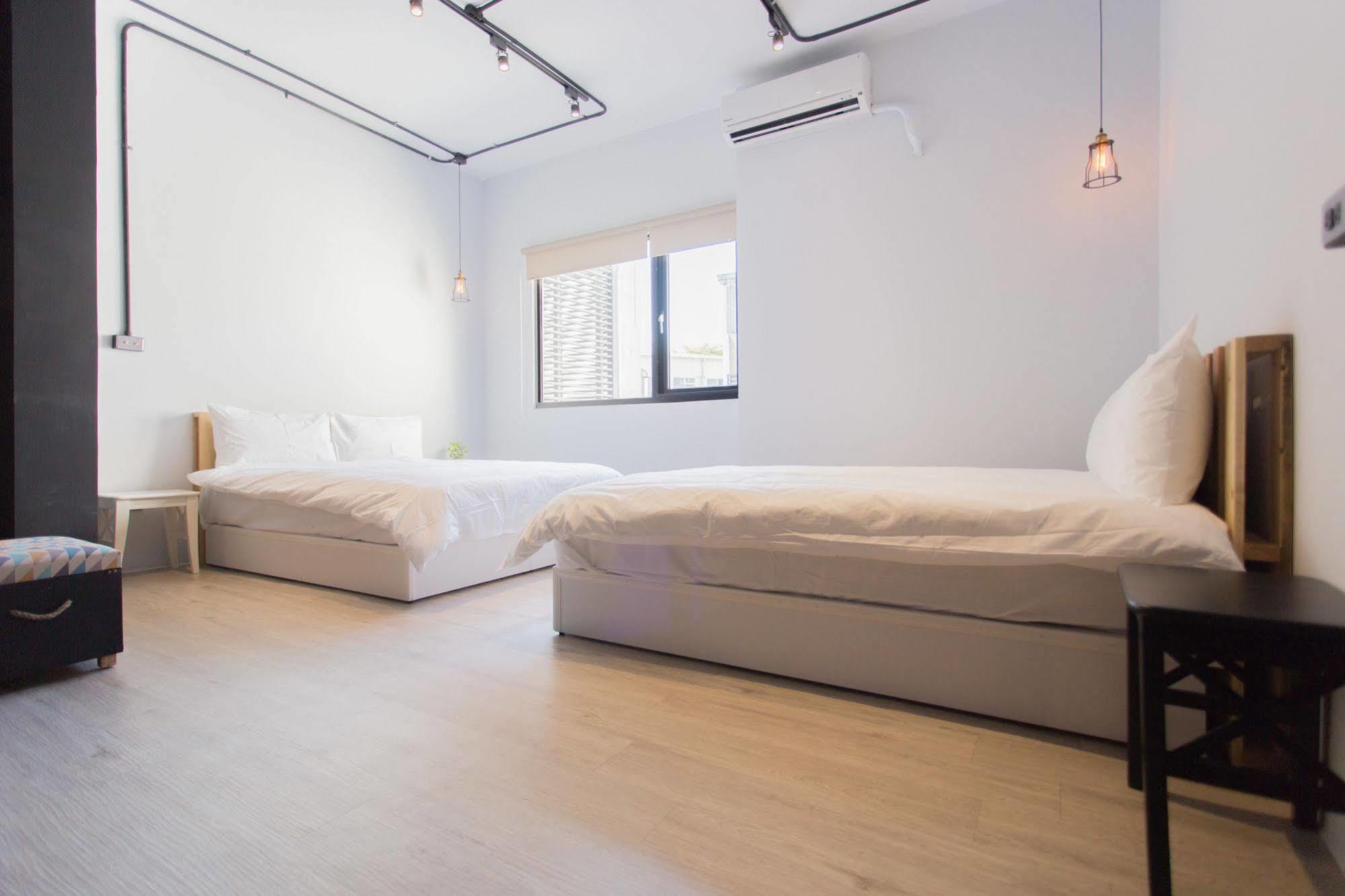 เบิร์ดอาย การ์เดน Bed & Breakfast ไถหนาน ภายนอก รูปภาพ